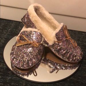 SUPER SPARKLY SLIPPERS